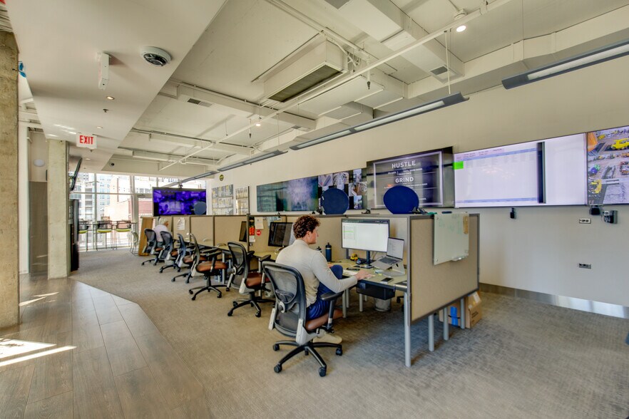 More Photos Of 116 W Hubbard St, Chicago Office For Lease