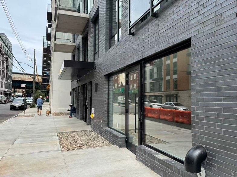 More Photos Of 4325 52nd St, Woodside Apartments For Lease