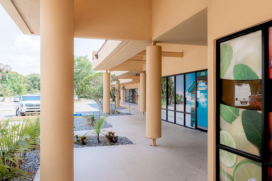 More Photos Of 500-540 W Lake Mary Blvd, Sanford Office For Lease