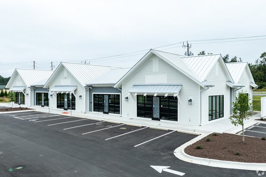 More Photos Of 000 US Highway 17, Hampstead General Retail For Lease
