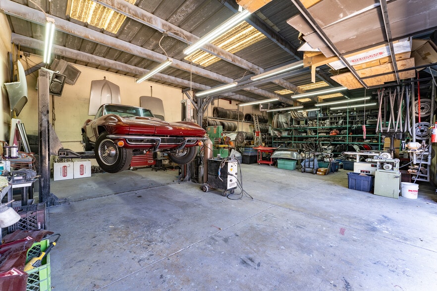 More Photos Of 411 S Harbor Blvd, Santa Ana Auto Dealership For Sale