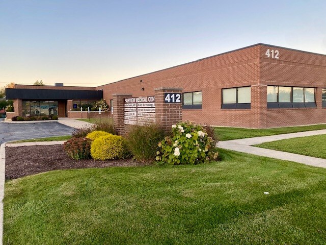 Primary Photo Of 412 W 63rd St, Downers Grove Medical For Lease