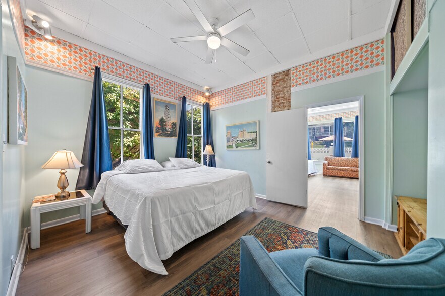 More Photos Of 741 Park Ave, Hot Springs Hotel For Sale