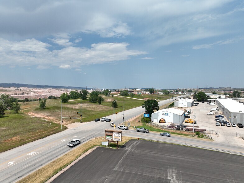 More Photos Of 2090 Deadwood Ave N, Rapid City Manufacturing For Lease