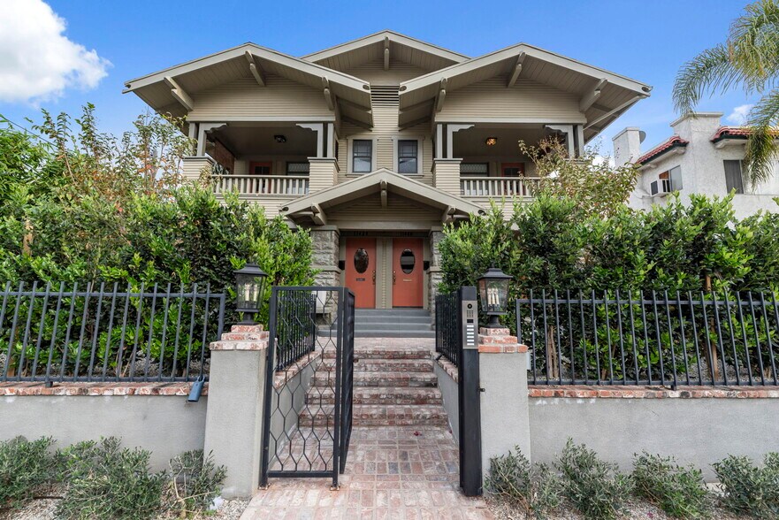 Primary Photo Of 1140 Lemoyne St, Los Angeles Apartments For Sale