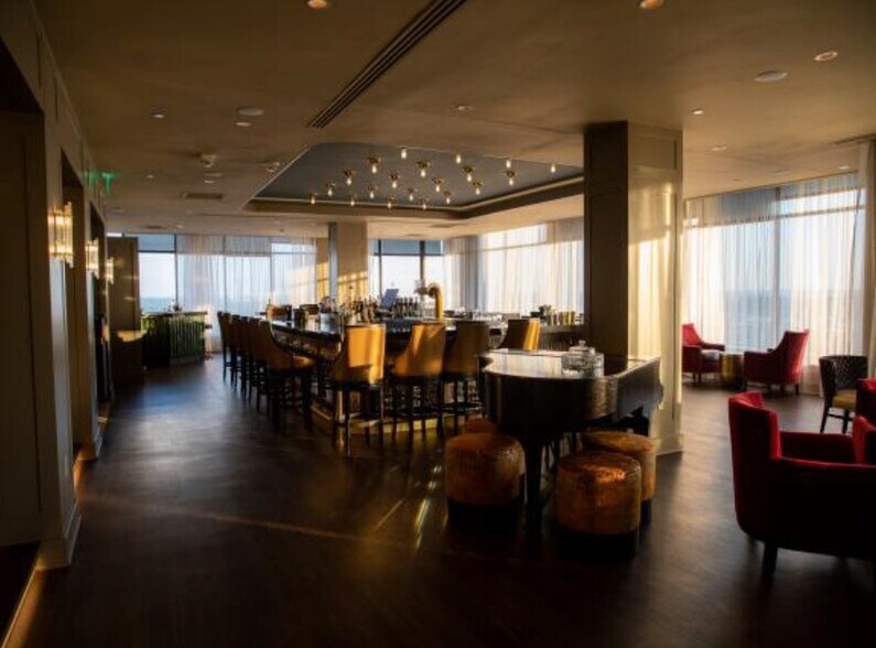 More Photos Of 15 W 6th St, Tulsa Office For Lease