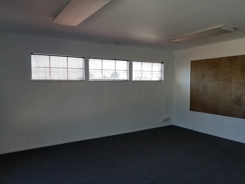 More Photos Of 3540 Soquel Ave, Santa Cruz Office For Lease