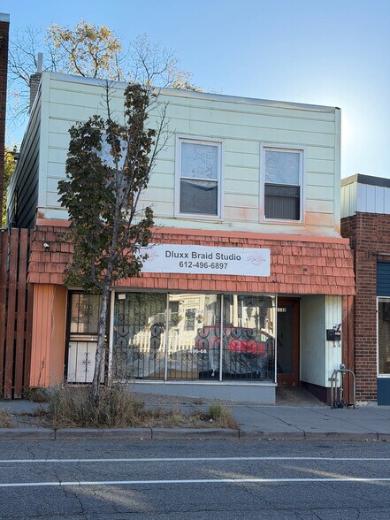 More Photos Of 1132 Payne Ave, Saint Paul Office For Sale