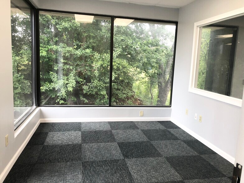 More Photos Of 6139-6141 Oakbrook Pky, Norcross Office For Lease