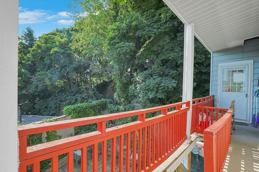 More Photos Of 3 Linden Pl, Tarrytown Apartments For Sale