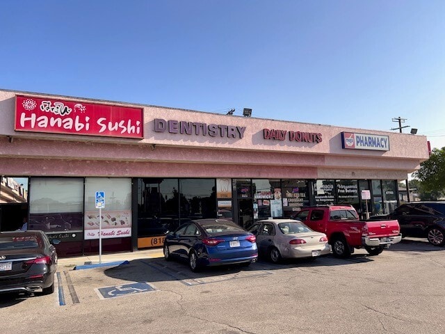 More Photos Of 17703-17715 Saticoy St, Reseda Unknown For Lease