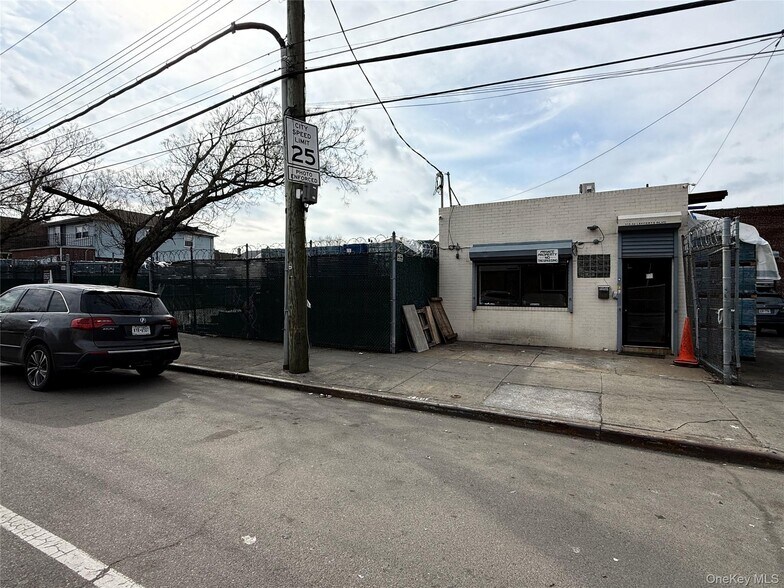 More Photos Of 11552 Lefferts Blvd, South Ozone Park Land For Lease