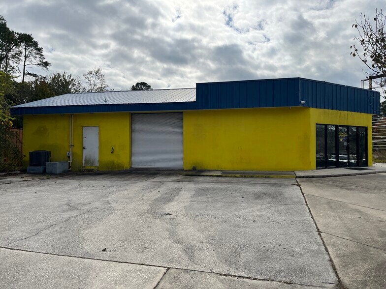 More Photos Of 569 Blanding Blvd, Orange Park Freestanding For Sale