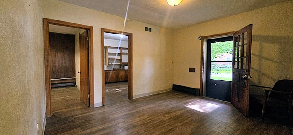 More Photos Of 24 Beech St, Berea Office For Sale