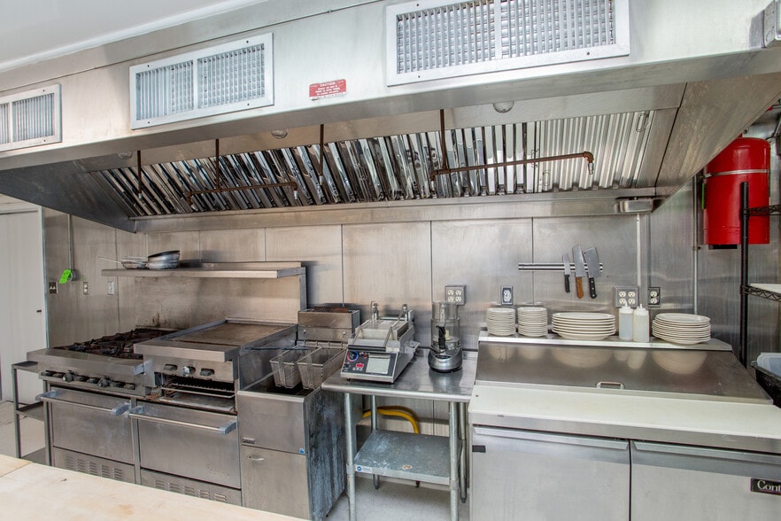 More Photos Of 236 N Union St, Lambertville Restaurant For Sale