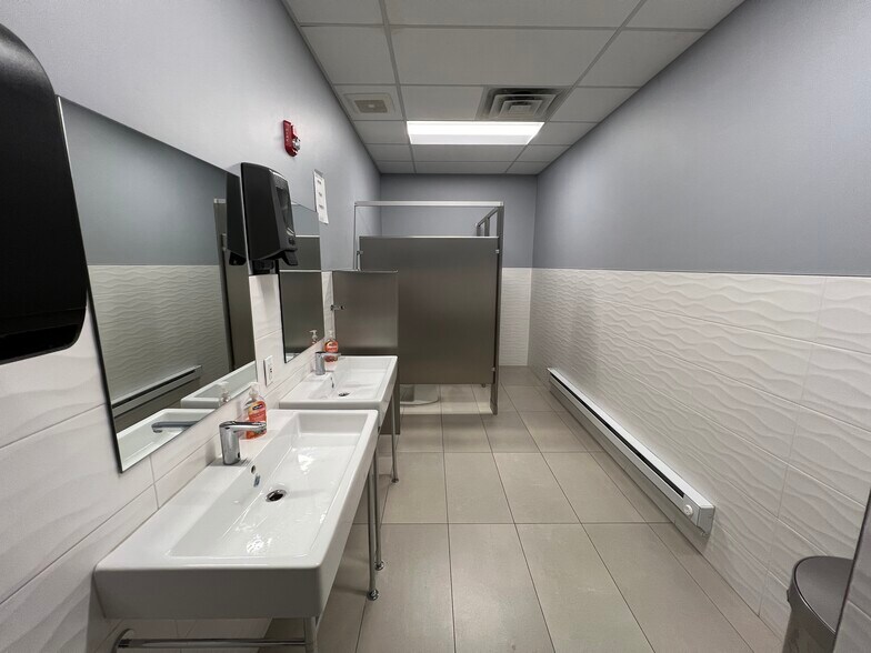 More Photos Of 145 Cedar Ln, Englewood Office For Sale