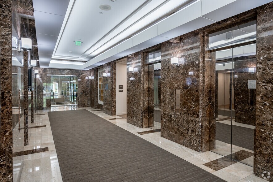 More Photos Of 1551 N Tustin Ave, Santa Ana Office For Lease