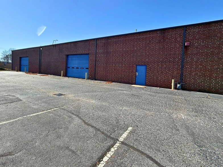 More Photos Of 1950 Fairgrove Church Rd, Newton Industrial For Sale