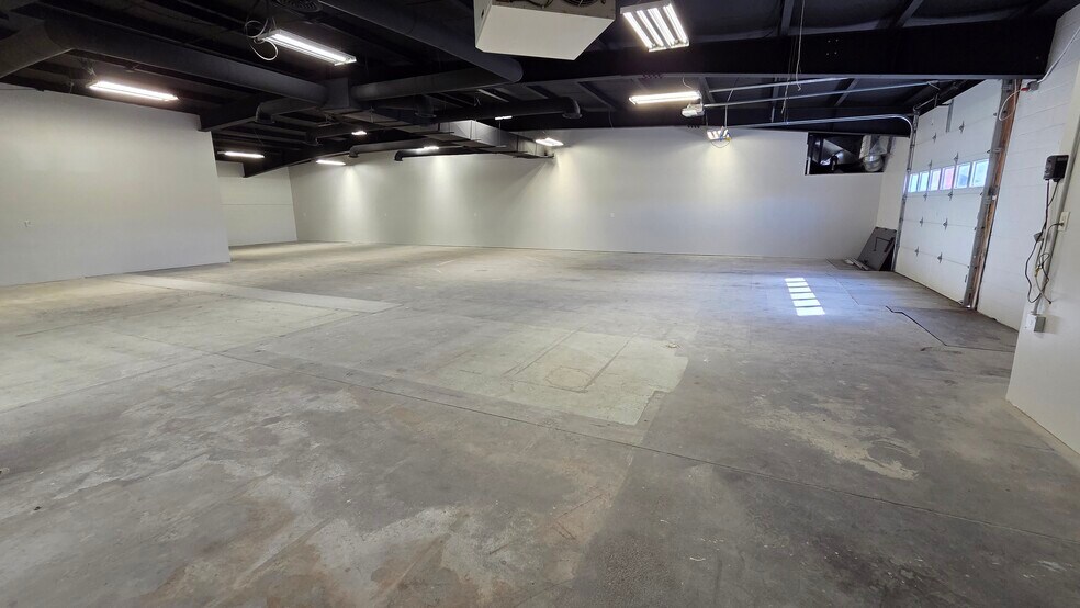 More Photos Of 180 W Main St, Rigby Industrial For Lease