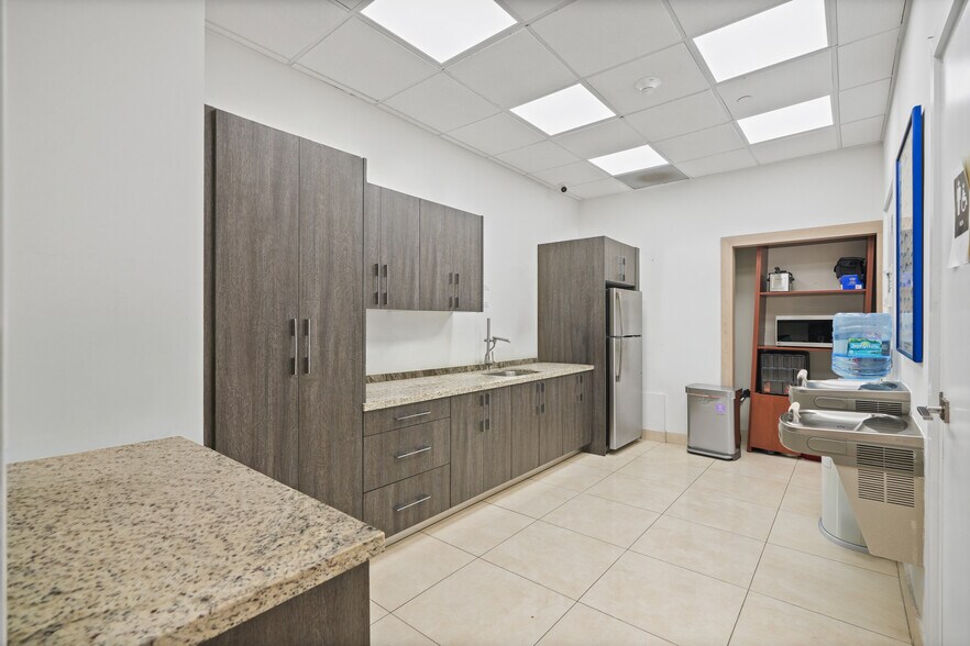 More Photos Of 511 SE 5th Ave, Fort Lauderdale Apartments For Sale