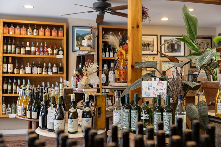 More Photos Of 5059 Route 209, Accord Storefront Retail Residential For Sale