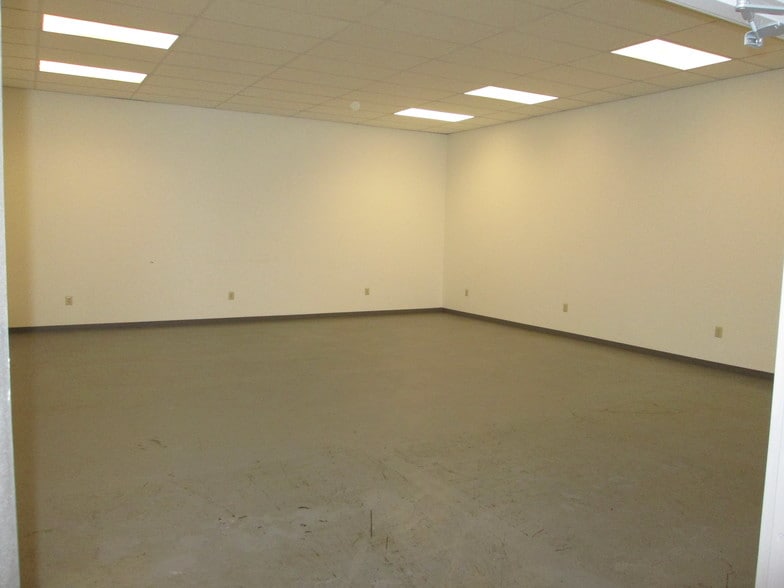 More Photos Of 315-329 E 2nd St, Boyertown Flex For Sale