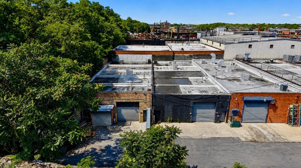 More Photos Of 770 Rockaway Pky, Brooklyn Service For Sale
