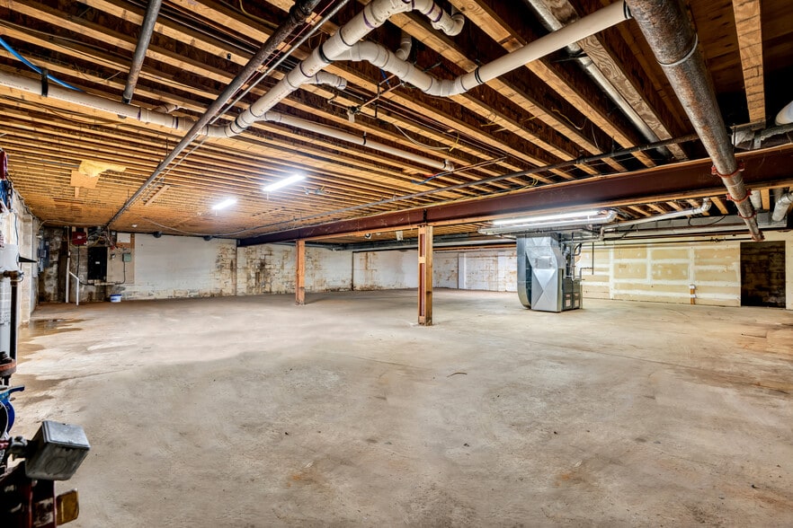 More Photos Of 150 Ocean Blvd N, Long Branch Flex For Lease