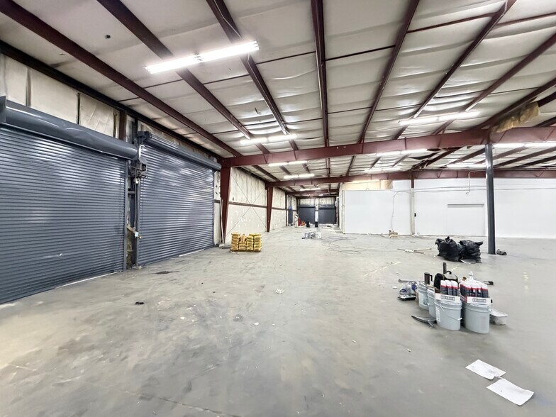 More Photos Of 9521 Lumley Rd, Morrisville Industrial For Sale
