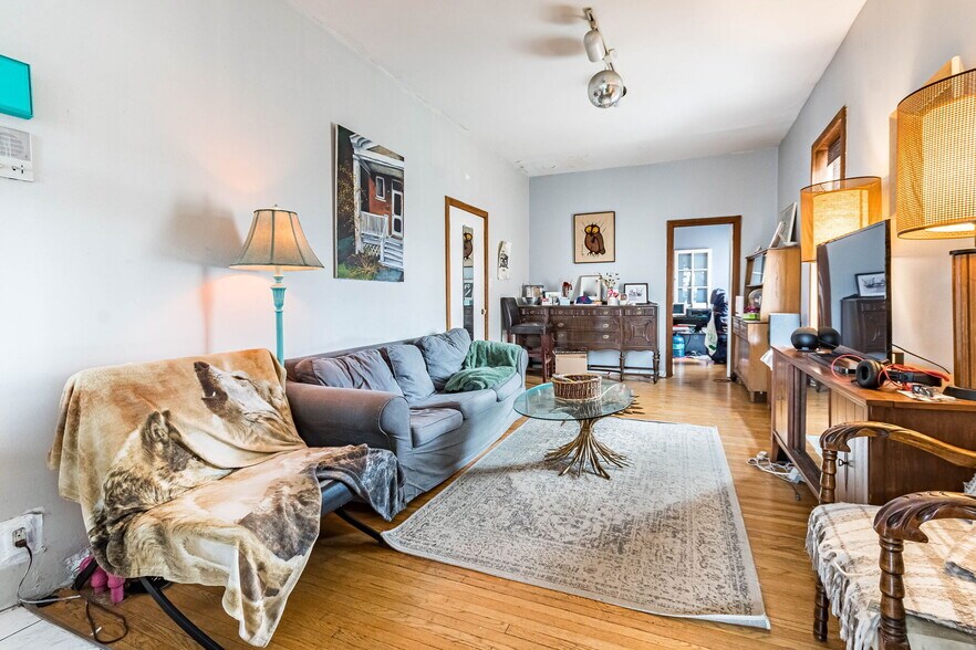 More Photos Of 530 Bathurst St, Toronto Land For Sale