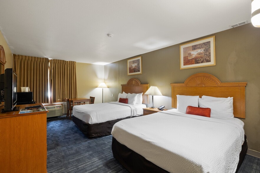 More Photos Of 1301 W Expressway 83, Pharr Hotel For Sale