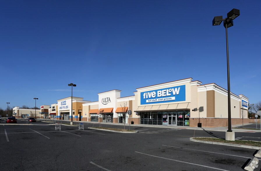 Primary Photo Of 1574 N Dupont Hwy, Dover Unknown For Lease