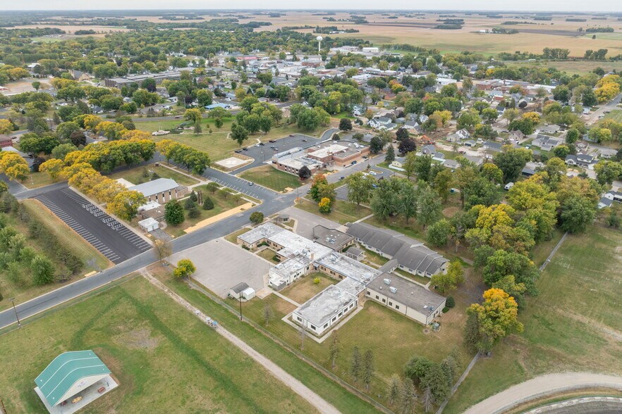 More Photos Of 411 7th Ave NW, Arlington Skilled Nursing Facility For Sale