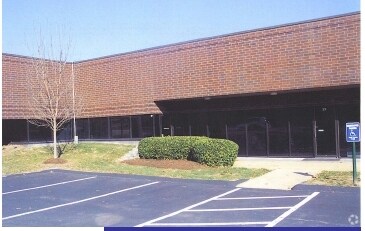 More Photos Of 307-371 Consort Dr, Manchester Flex For Lease