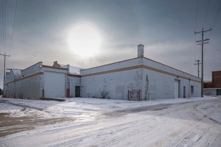 More Photos Of 3307 14th Ave, Kenosha Manufacturing For Sale