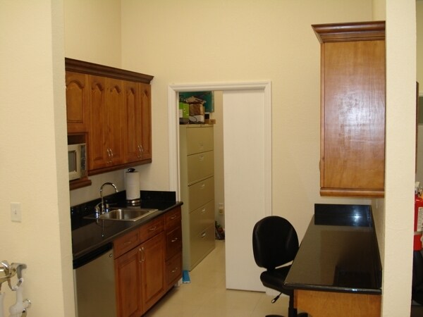 More Photos Of 18710 SW 107th Ave, Miami General Retail For Lease