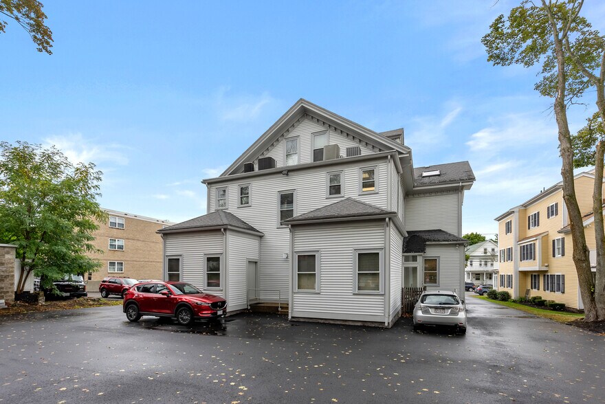 More Photos Of 1070 Massachusetts Ave, Arlington Loft Creative Space For Sale