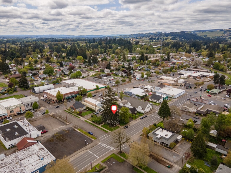 More Photos Of 115 N Washington St, Newberg Restaurant For Sale