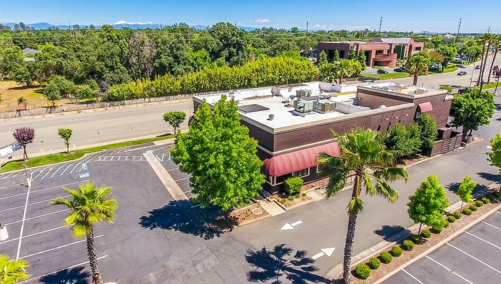More Photos Of 1800 Churn Creek Rd, Redding Restaurant For Lease