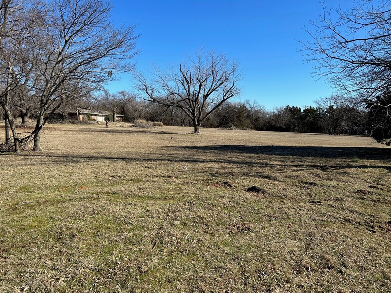 Primary Photo Of 800 S Santa Fe Ave, Edmond Land For Sale