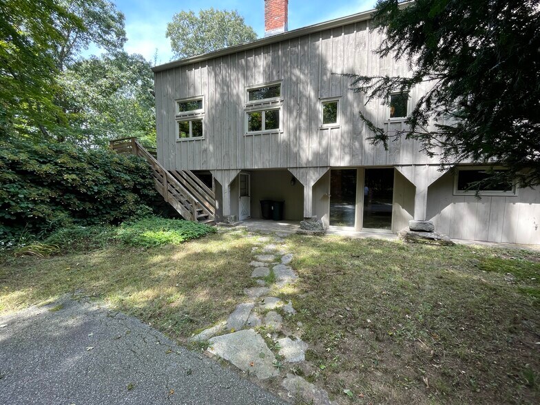 More Photos Of 167 Baxter Rd, Storrs Mansfield Office For Sale