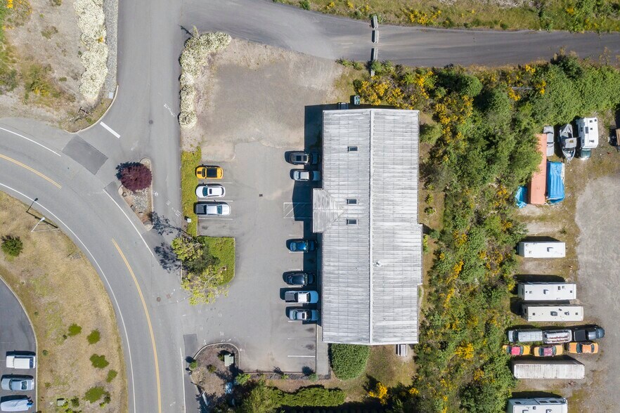 More Photos Of 1415 Lumsden Rd, Port Orchard Warehouse For Sale