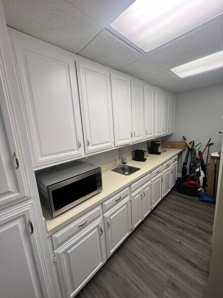 More Photos Of 5001 Rowlett Rd, Rowlett Medical For Lease