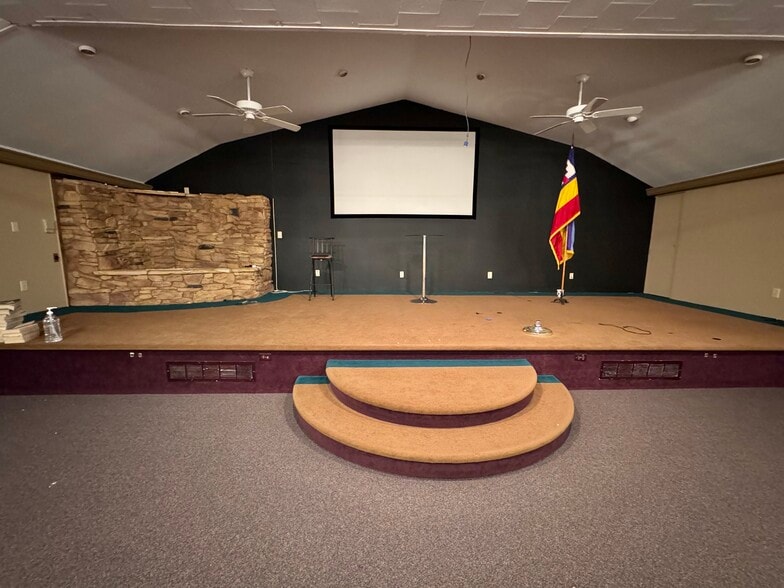 More Photos Of 201 Lytle st, Fostoria Religious Facility For Sale