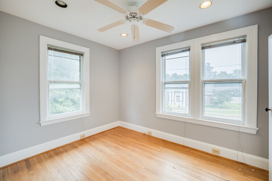 More Photos Of 913 Olney Sandy Spring Rd, Sandy Spring Office Residential For Sale