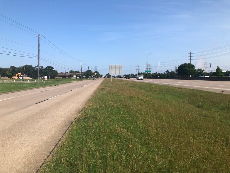 More Photos Of RES 1 West Town Shopping Center PH 2, Decker Dr, Baytown Land For Sale