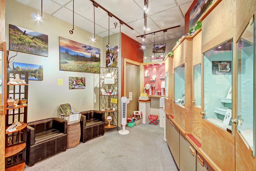 More Photos Of 100 N Main St, Breckenridge General Retail For Sale