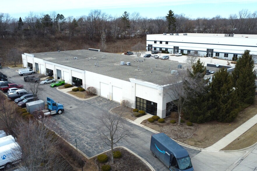 More Photos Of 165 Prairie Lake Rd, East Dundee Warehouse For Sale