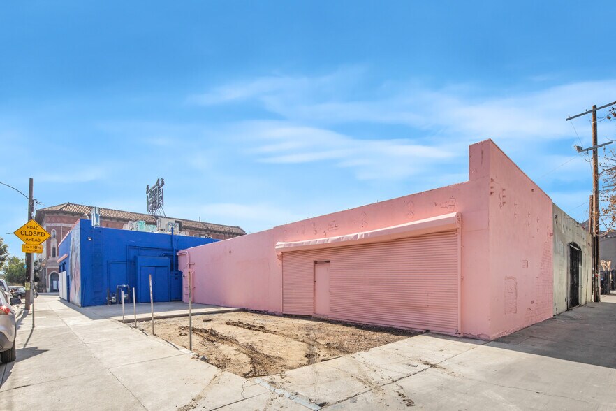 More Photos Of 1701 W Sunset Blvd, Los Angeles Storefront For Lease