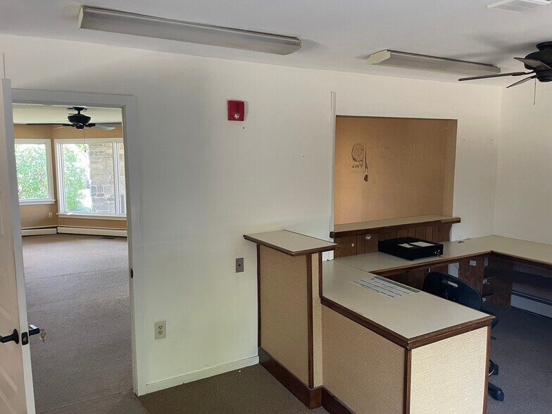 More Photos Of 1327 Old York Rd, Abington Medical For Sale